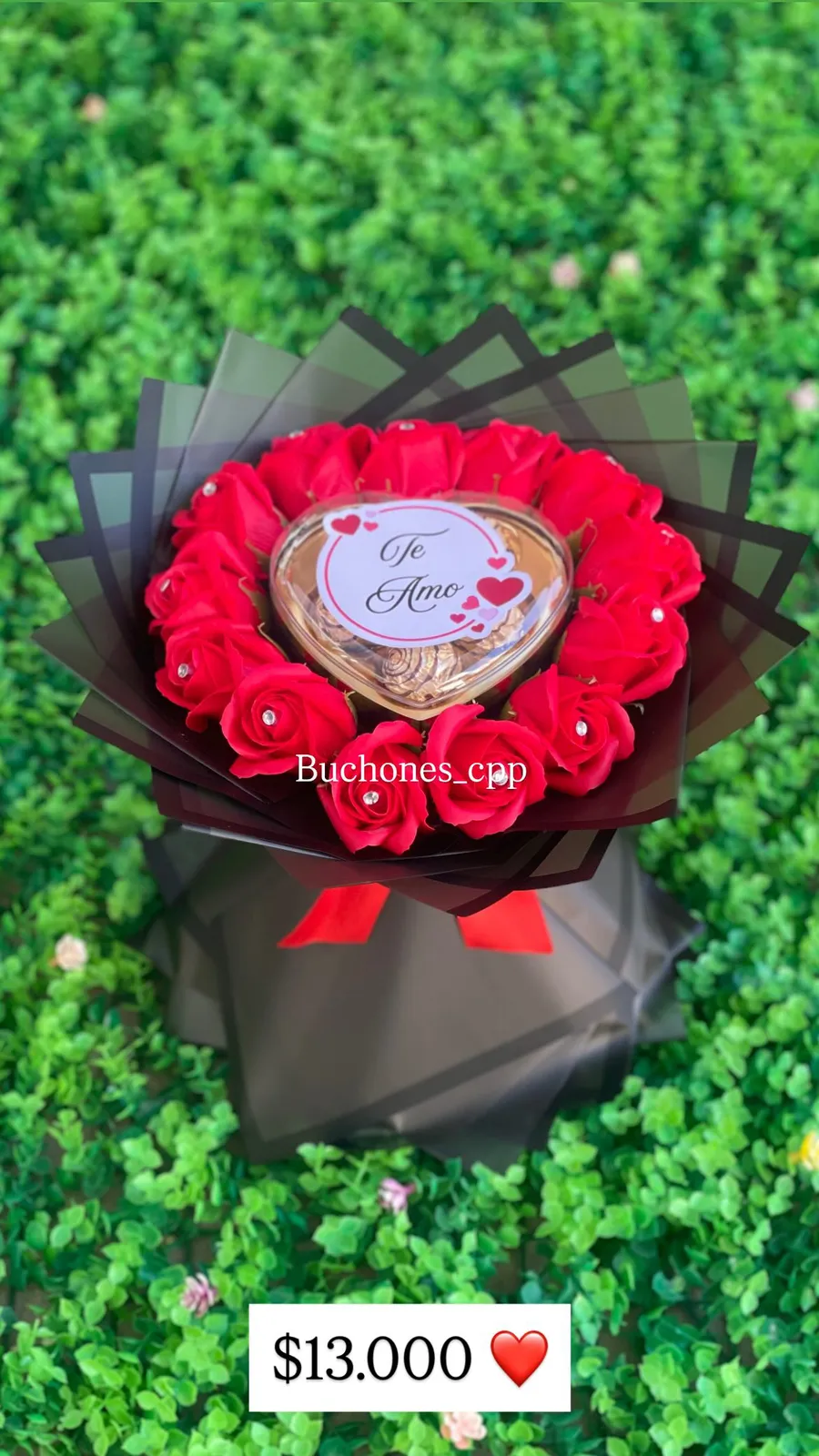 Ramo 13 rosas rojo con chocolate
